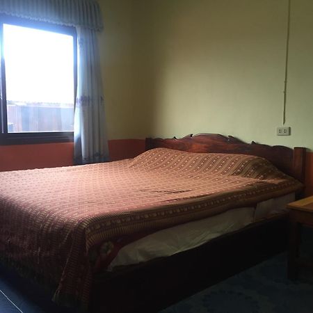 Oudomphone Guesthouse 2 フアイサーイ郡 エクステリア 写真