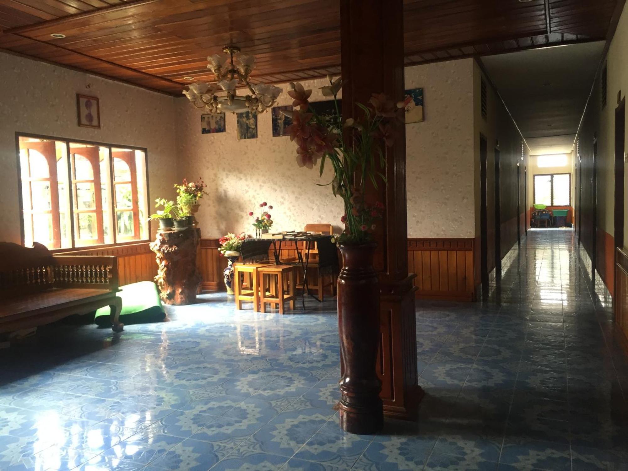 Oudomphone Guesthouse 2 フアイサーイ郡 エクステリア 写真