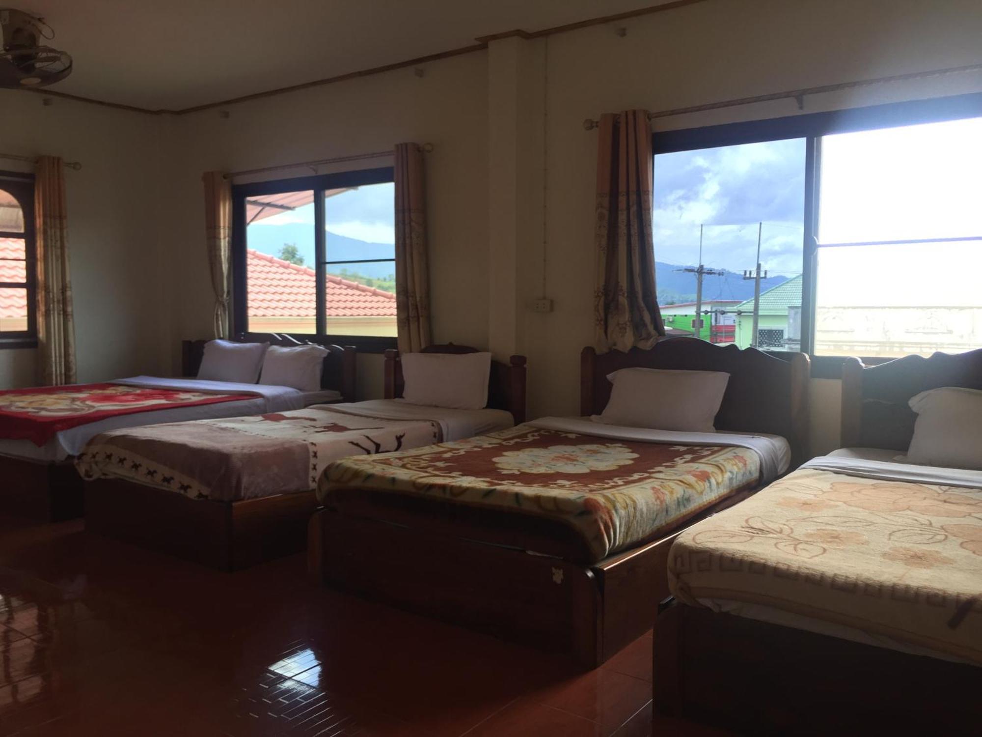 Oudomphone Guesthouse 2 フアイサーイ郡 エクステリア 写真